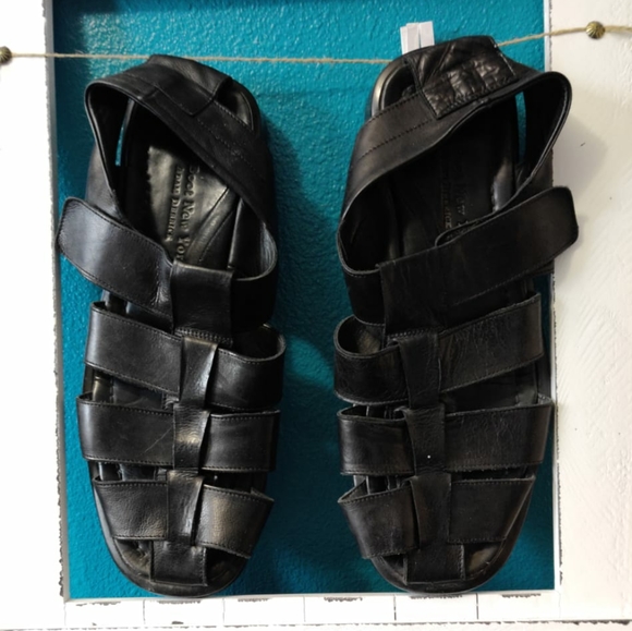 To Boot New York by Adam Derrick - Picture 3 of 5